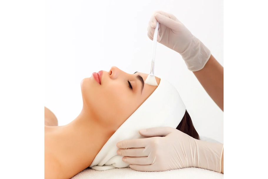 CPD-Certified Clinical Peel Course (ONLINE THEORY, PRACTICAL TRAINING AT COURSE CENTER)