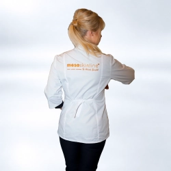 Clinic coat with logo in white and black (S, M, L, XL). Eco textile